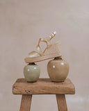 <h1>Espadrilles artisanales Bayona </h1><h1>Tradition Basque & confort moderne</h1>